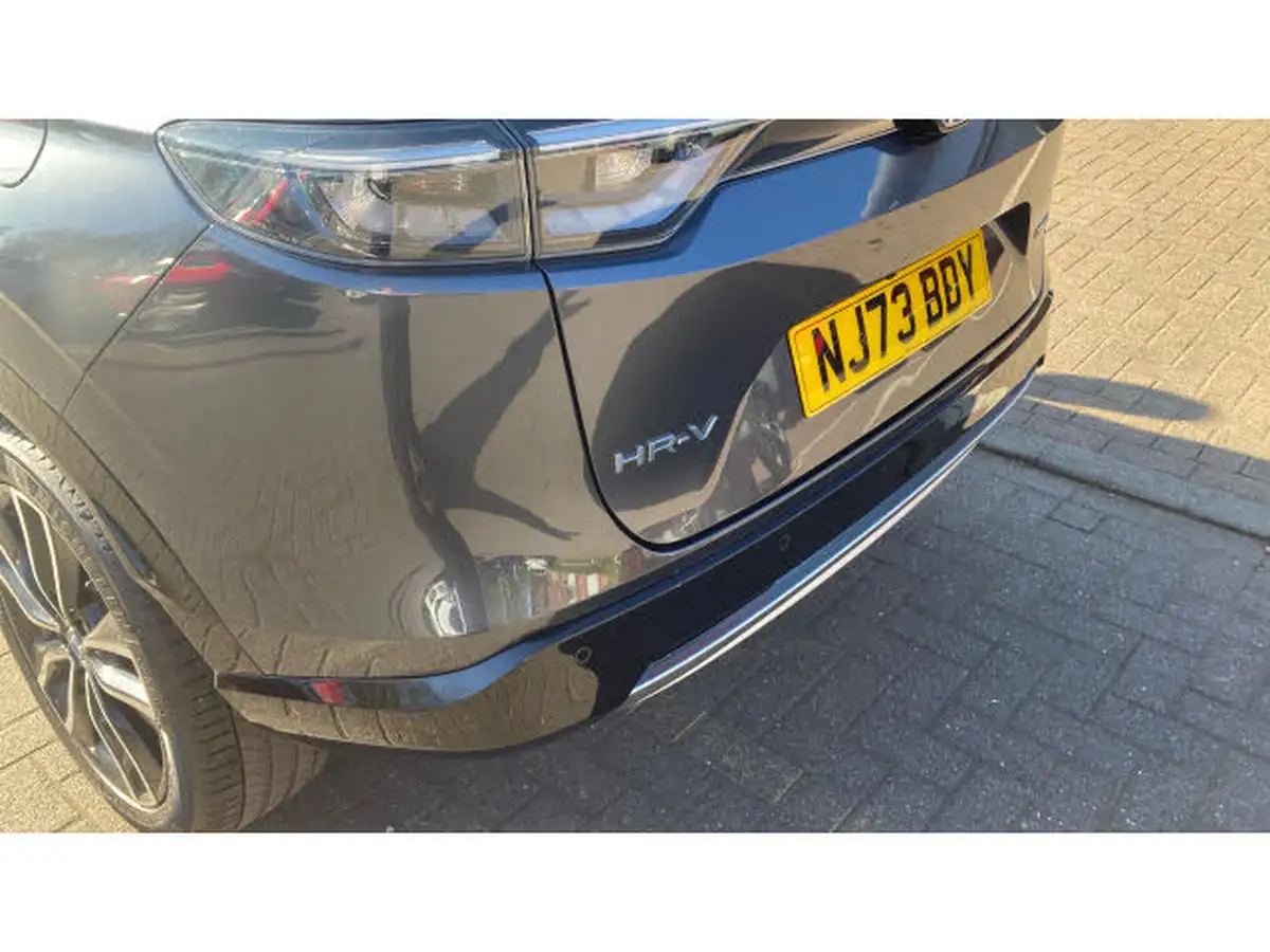 2023-honda-hr-v-15-i-mmd-advance-style-big-27