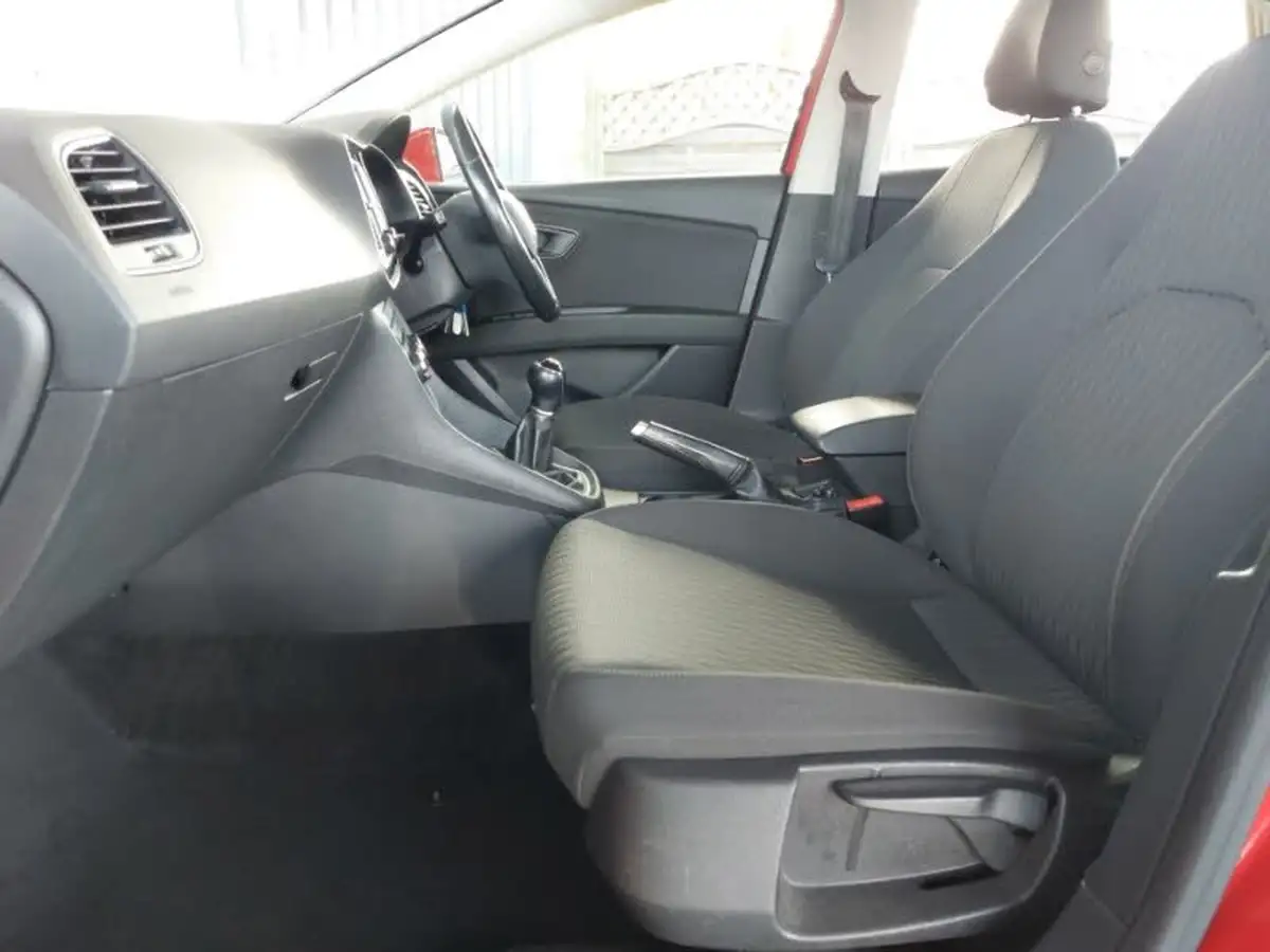 2015-seat-leon-12-se-tech-pack-tsi-110ps-hatchback-5d-big-4