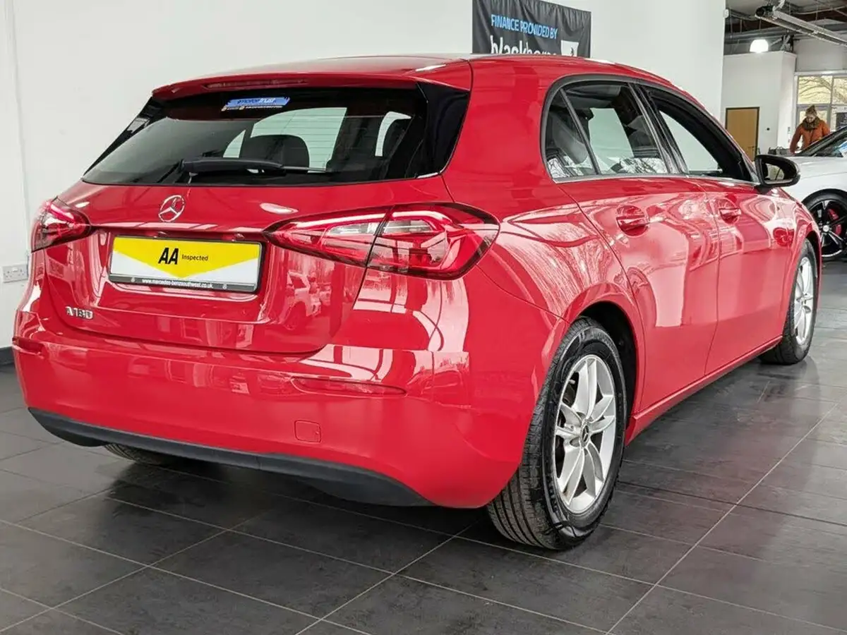 2019-mercedes-benz-a-class-13-a180-se-big-11