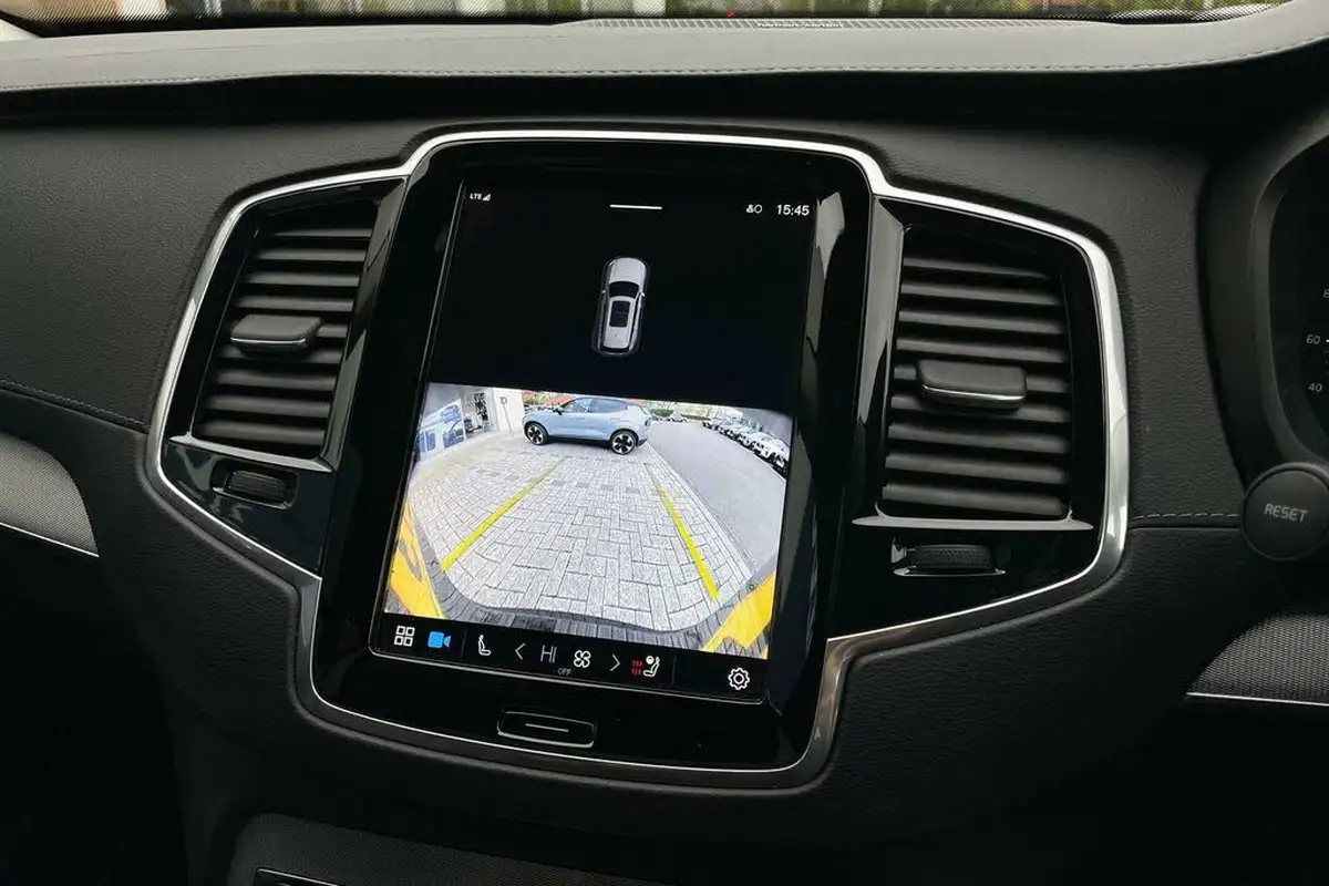 2023-volvo-xc90-20-t8-plus-big-39