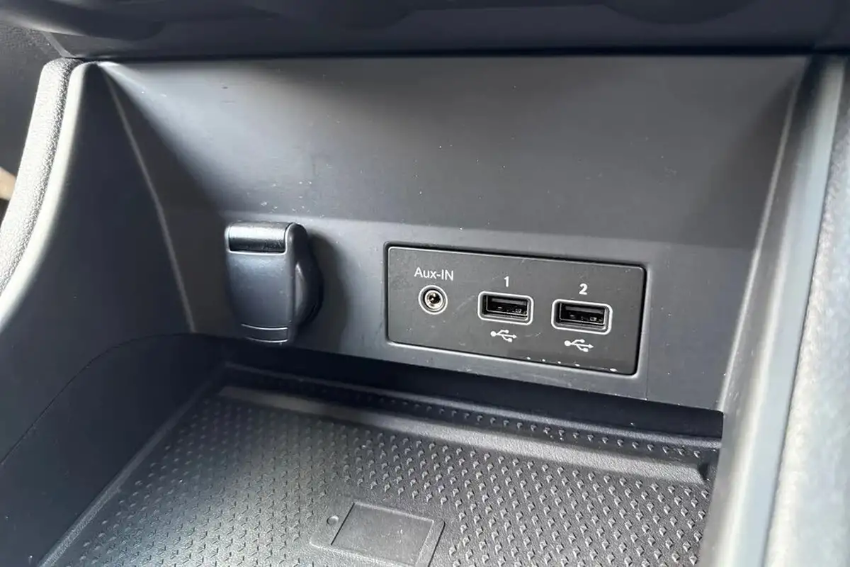 2023-renault-captur-16-techno-145ps-full-big-50