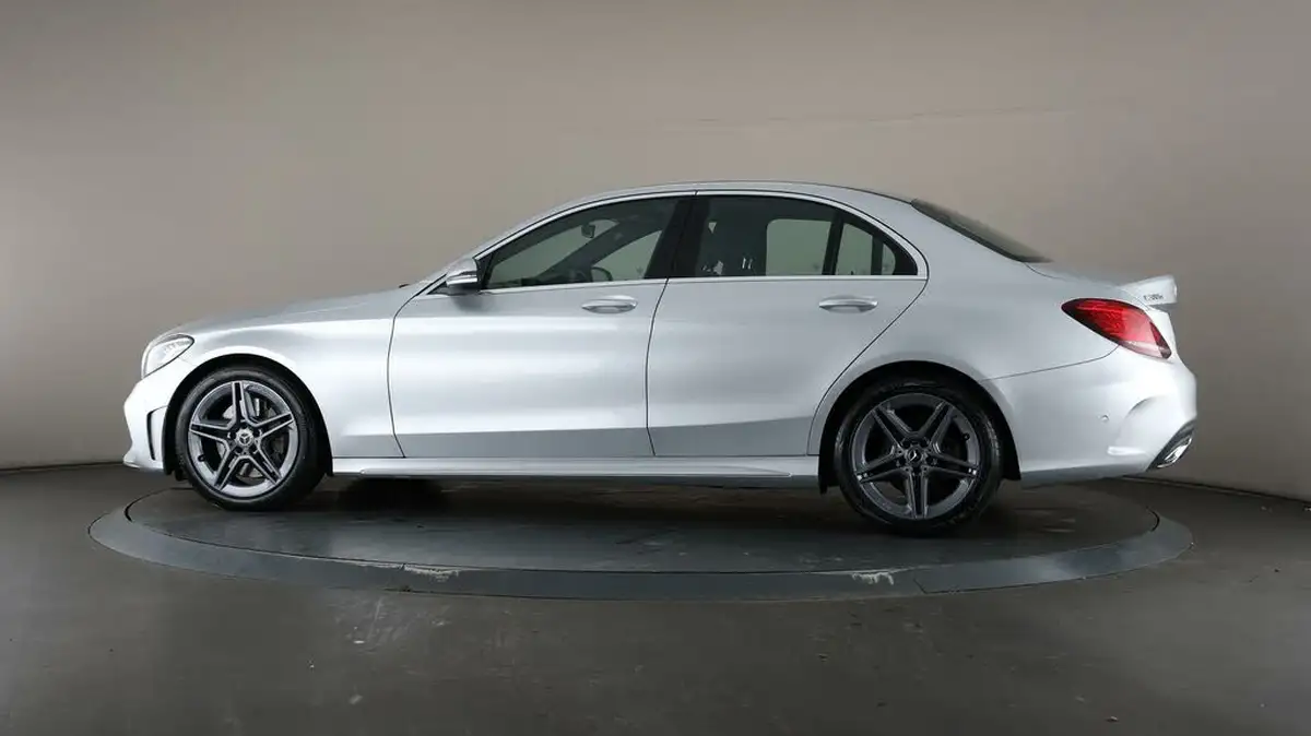 2019-mercedes-benz-c-class-20d-c300d-amg-line-245ps-ss-saloon-4d-big-34
