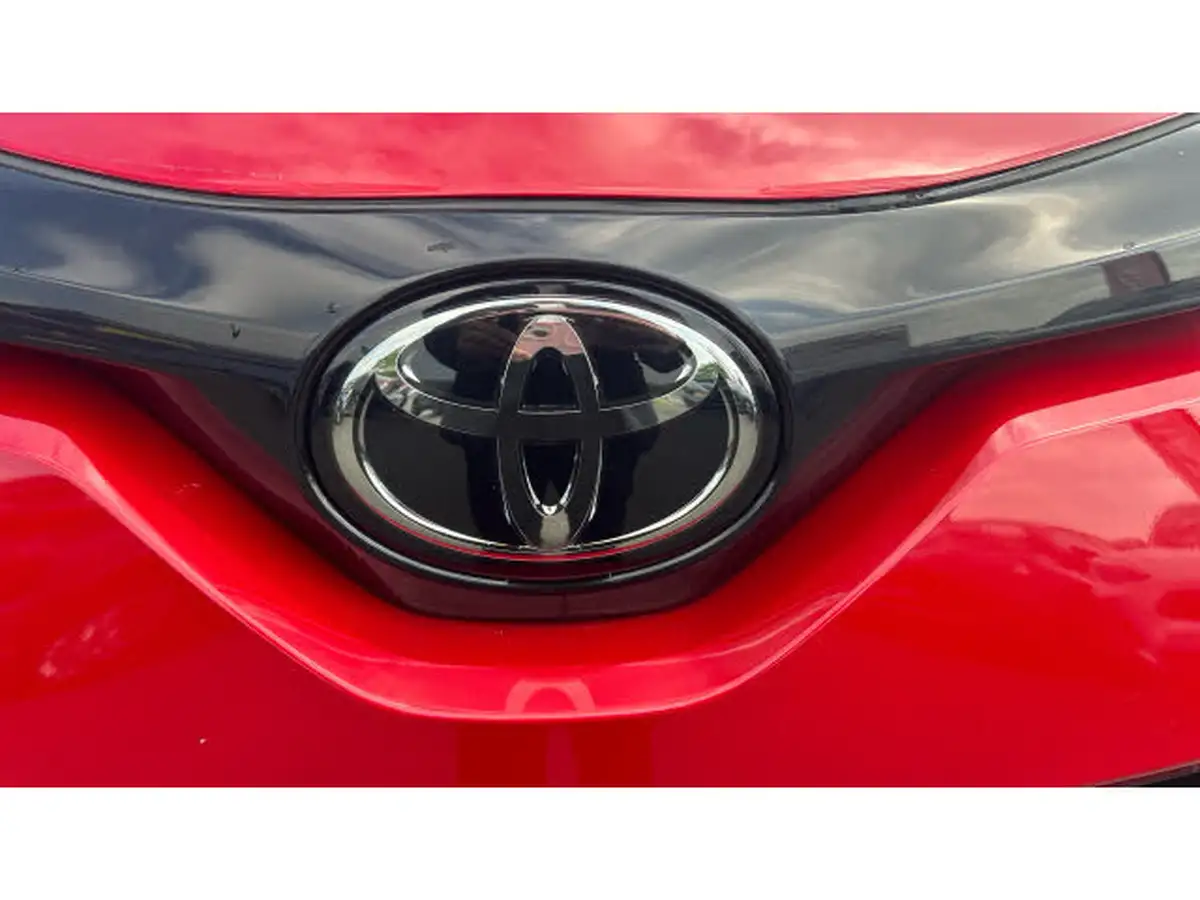 2022-toyota-c-hr-18-vvt-i-gr-sport-big-32