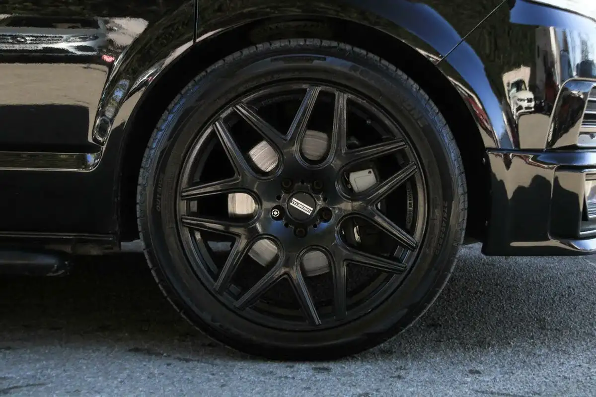 2019-volkswagen-transporter-big-12