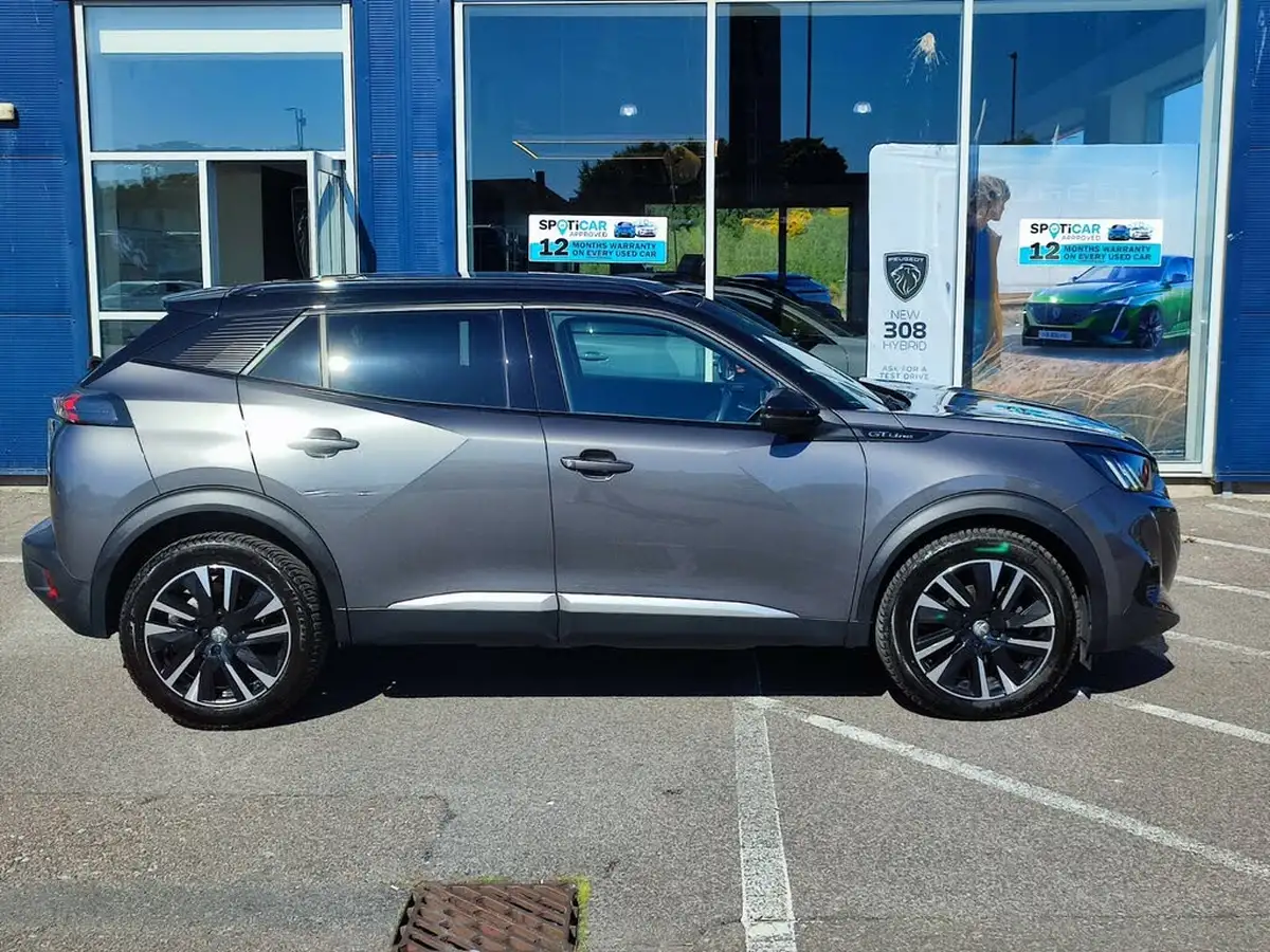 2020-peugeot-2008-suv-12-puretech-gt-line-big-3