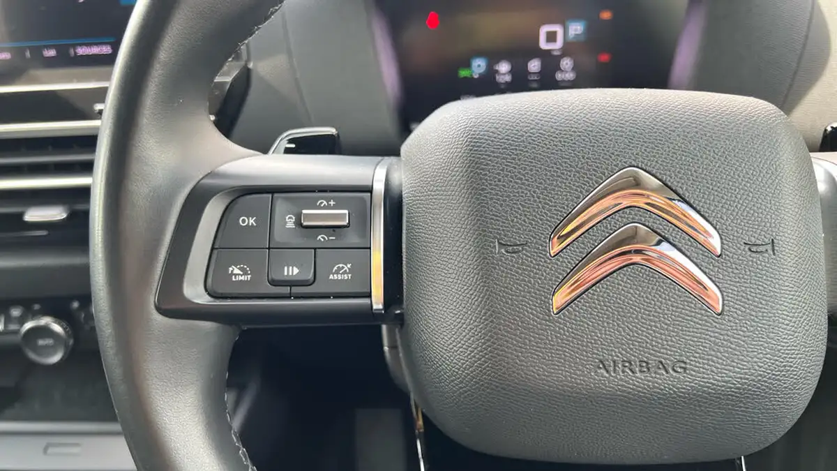 2022-citroen-c4-12-puretech-shine-plus-130ps-big-22