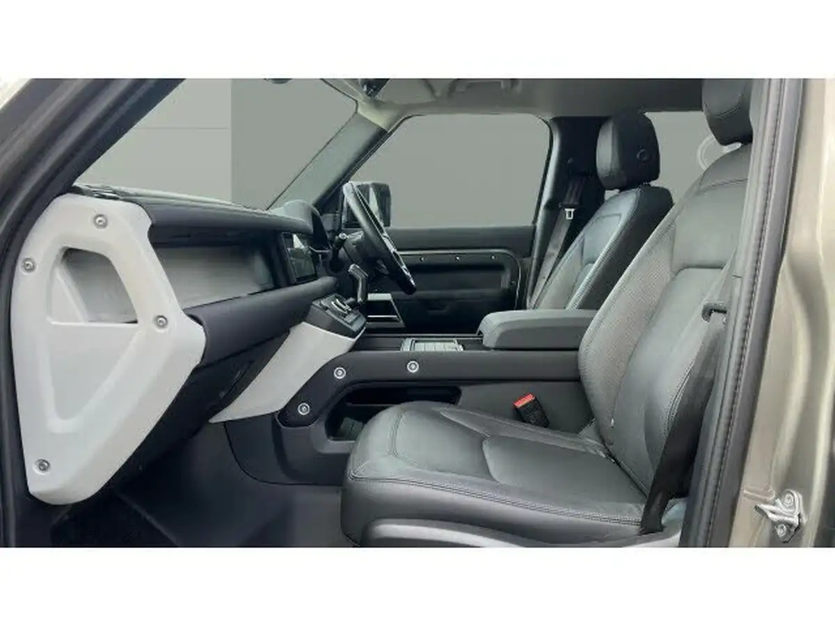 2022-land-rover-110-defender-20-p400e-xs-edition-big-2