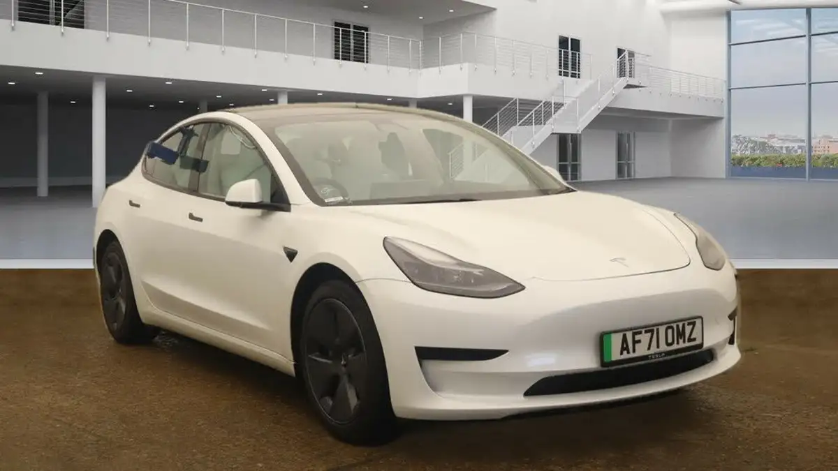2021-tesla-model-3-e-standard-plus-big-0