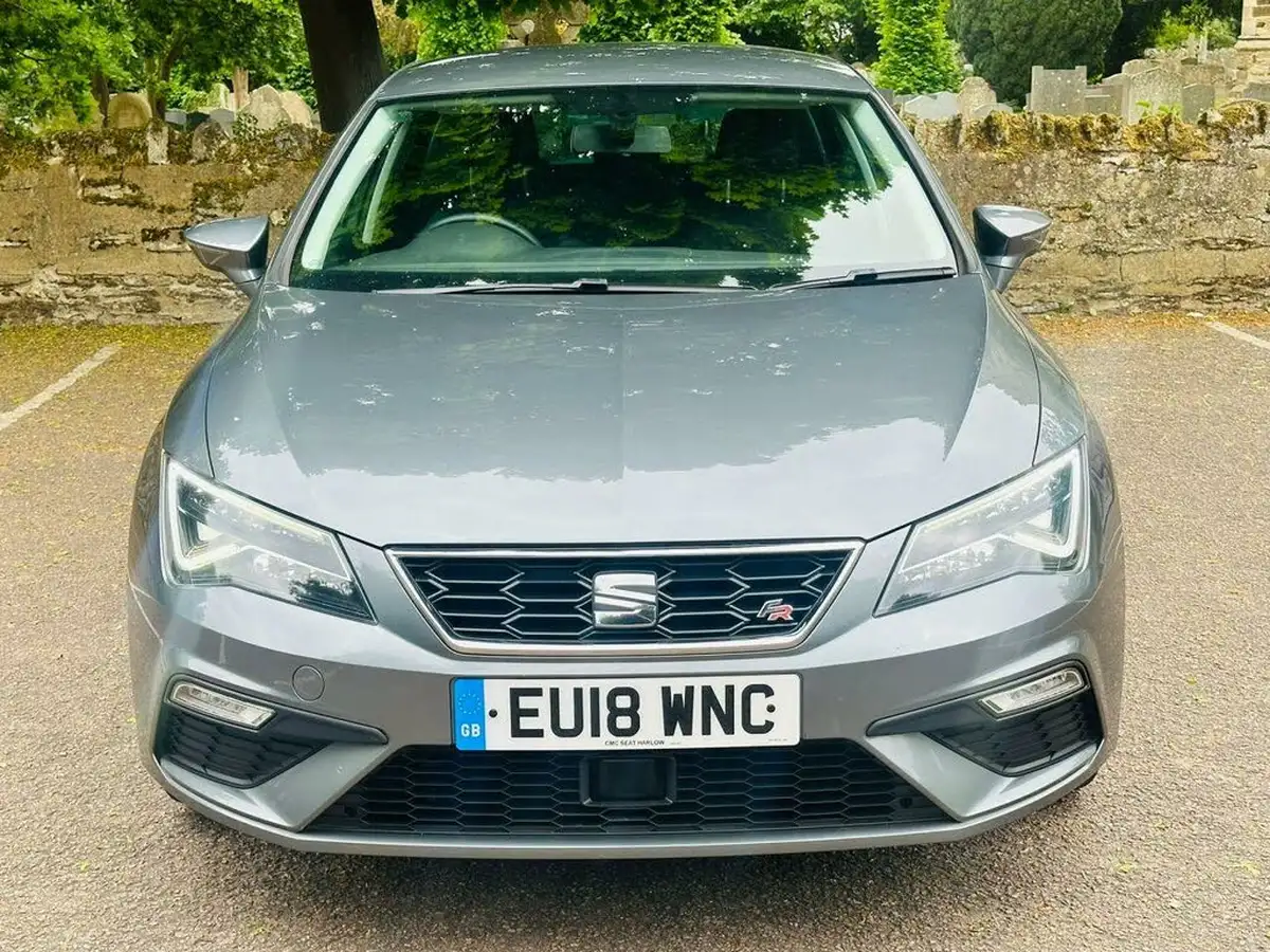 2017-seat-leon-14-ecotsi-fr-technology-hatchback-5d-big-10