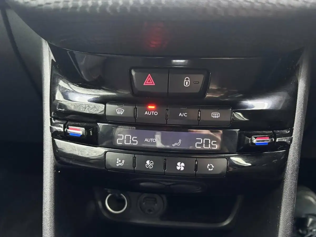 2015-peugeot-208-16bluehdi-gt-line-120bhp-ss-5d-big-19