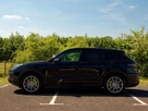2018-porsche-cayenne-30-v6-e-hybrid-small-6