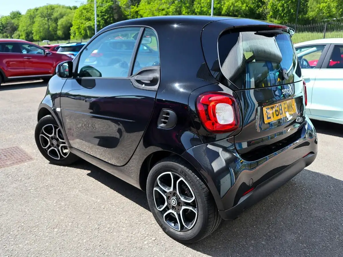 2019-smart-fortwo-09-prime-coupe-big-1
