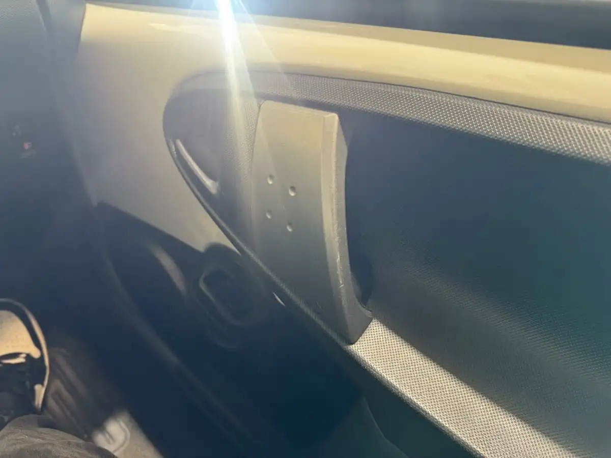 2013-toyota-aygo-10-aygo-ice-3d-big-24