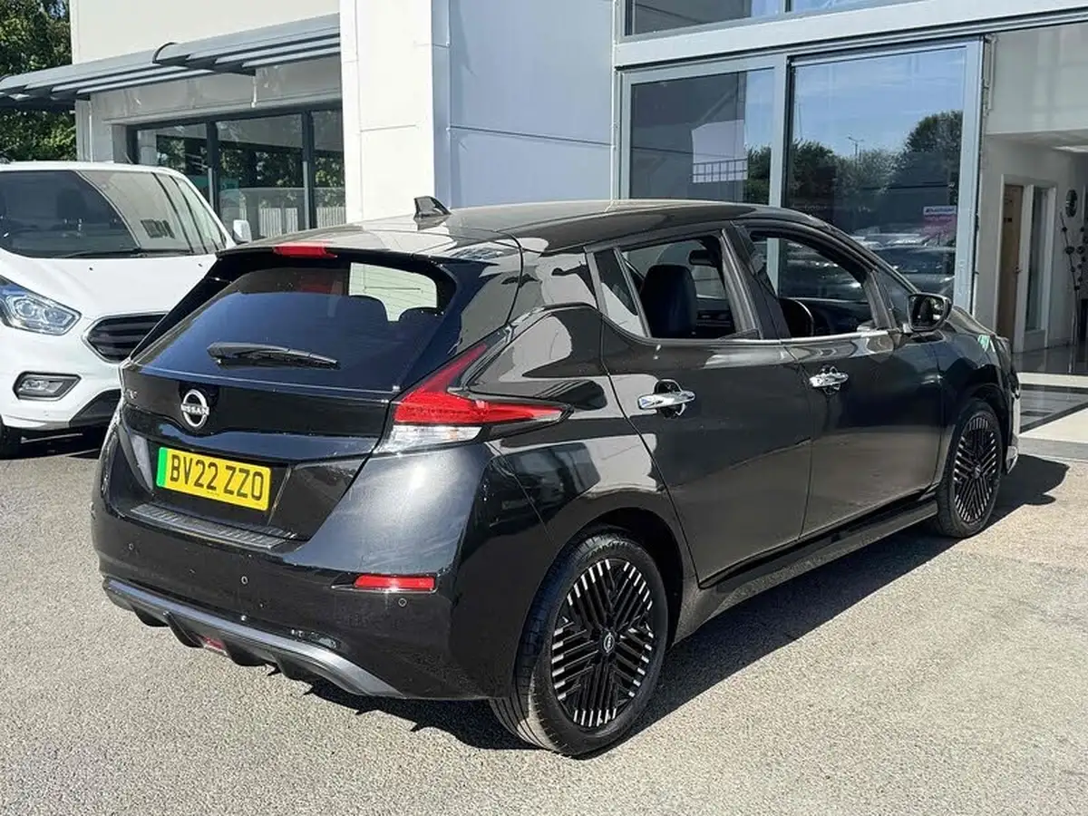 2022-nissan-leaf-e-n-connecta-39kwh-big-14