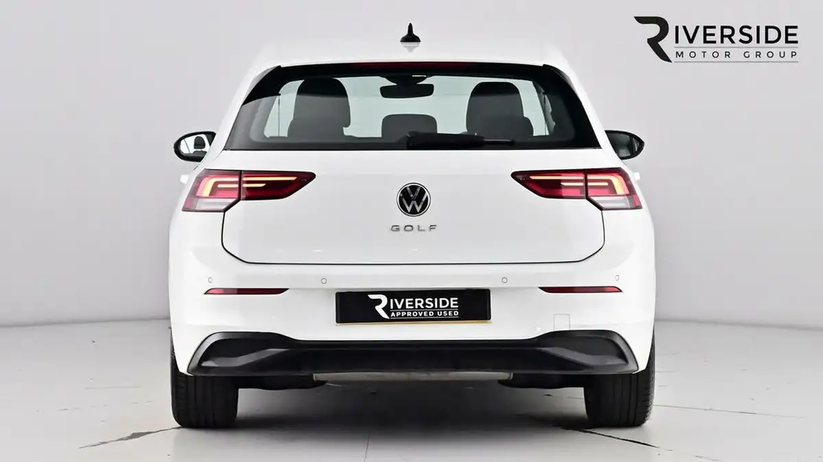 2020-volkswagen-golf-15-tsi-life-150ps-hatchback-big-4