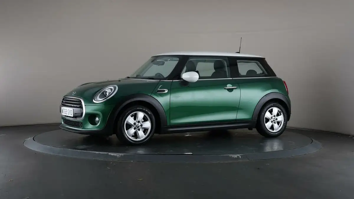 2019-mini-cooper-15-cooper-classic-hatchback-3d-big-32