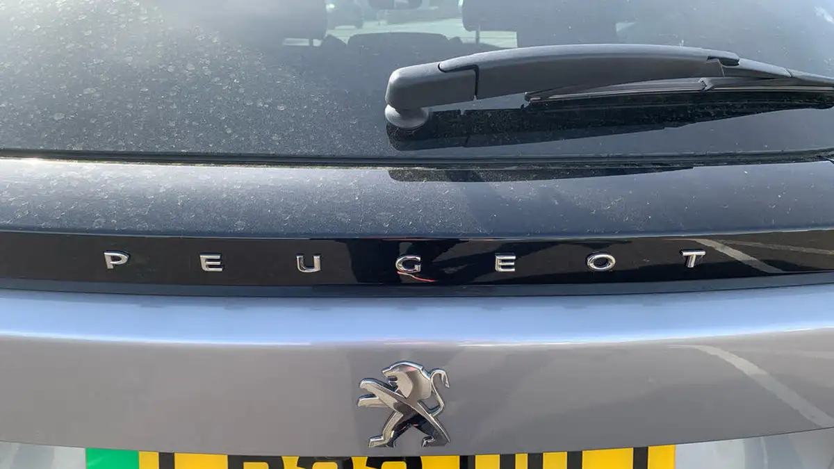 2022-peugeot-2008-suv-e-gt-premium-big-25
