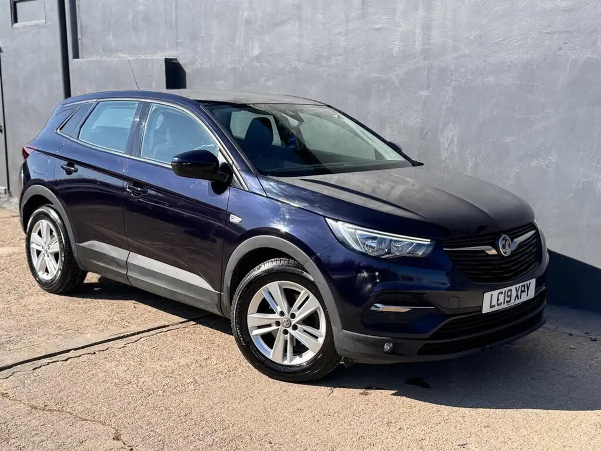 2019-vauxhall-grandland-x-12-se-ss-big-4