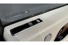 2019-land-rover-range-rover-30-sd-v6-vogue-small-27