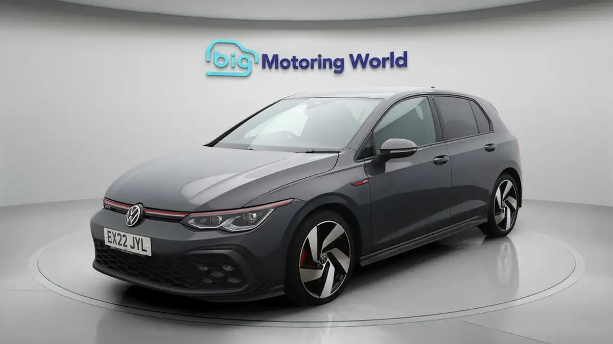 2022-volkswagen-golf-20-tsi-gti-dsg-big-3