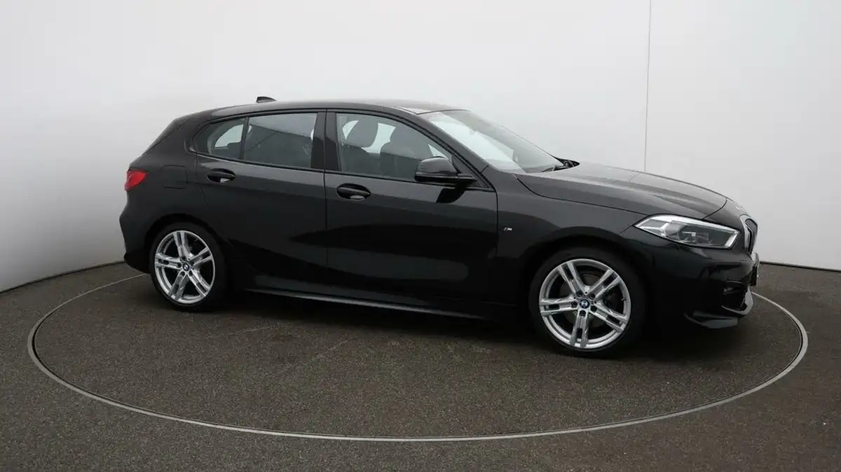 2022-bmw-1-series-15-118i-m-sport-lcp-big-44