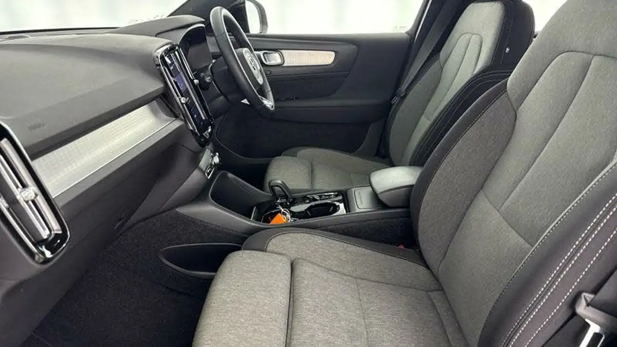 2022-volvo-xc40-20-b4-plus-awd-big-38