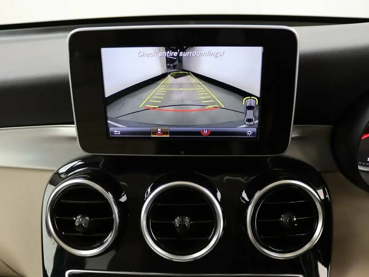2017-mercedes-benz-glc-class-21d-glc250d-sport-ss-coupe-4d-big-13