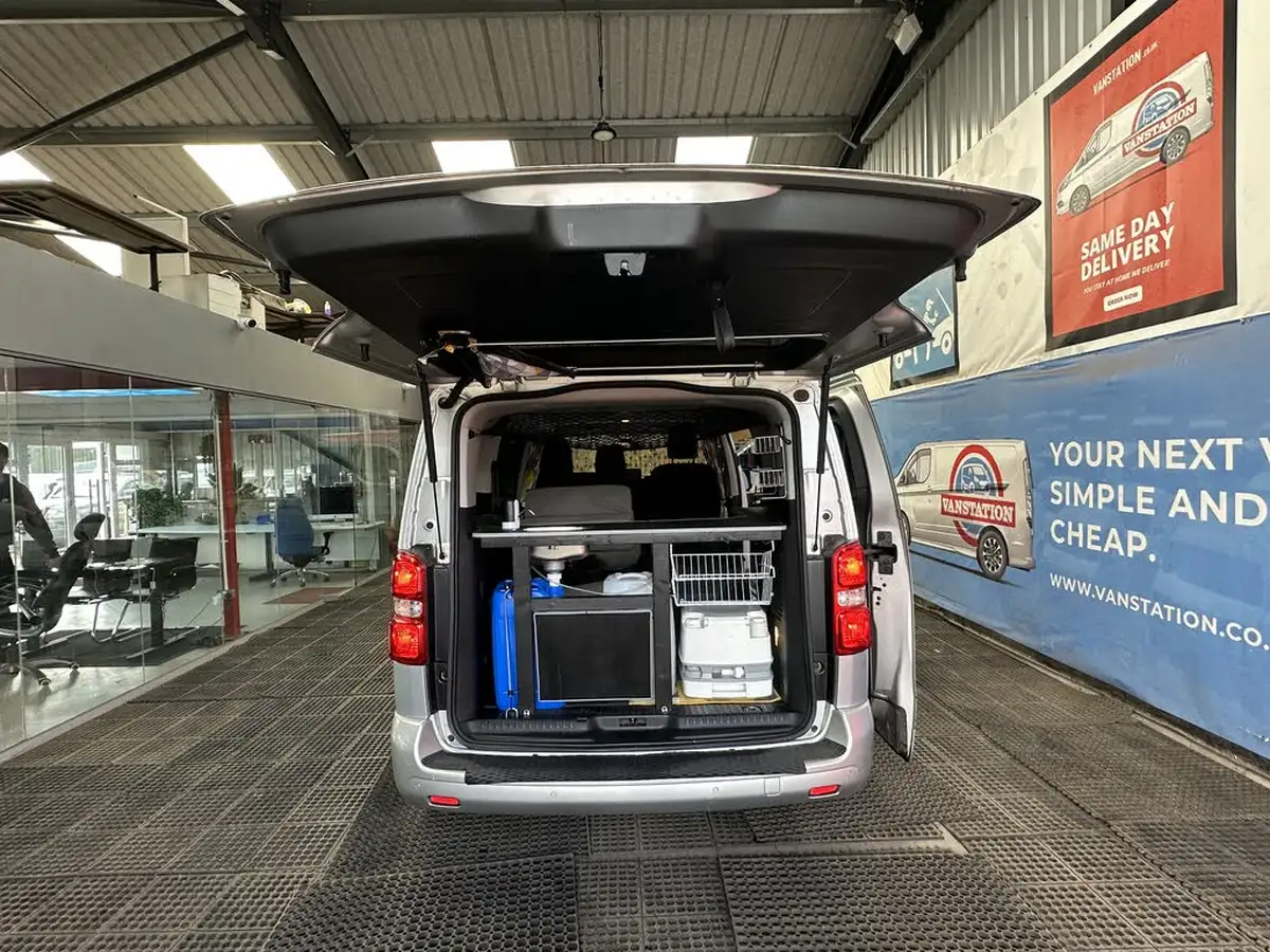 2018-citroen-spacetourer-16bluehdi-business-m-95ps-etg6-big-22