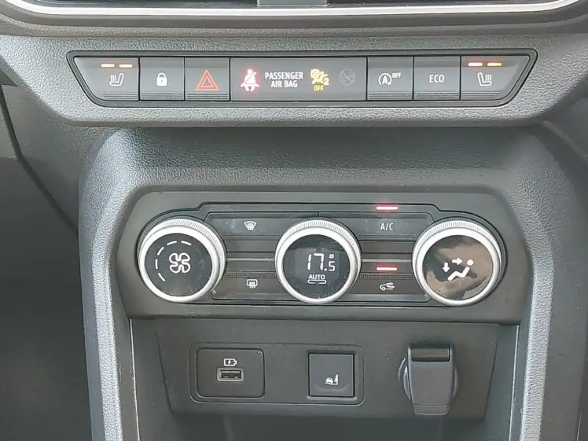 2024-dacia-sandero-stepway-10-tce-extreme-90bhp-big-15