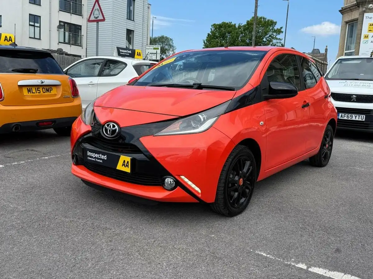 2014-toyota-aygo-10-vvt-i-x-cite-5d-big-5