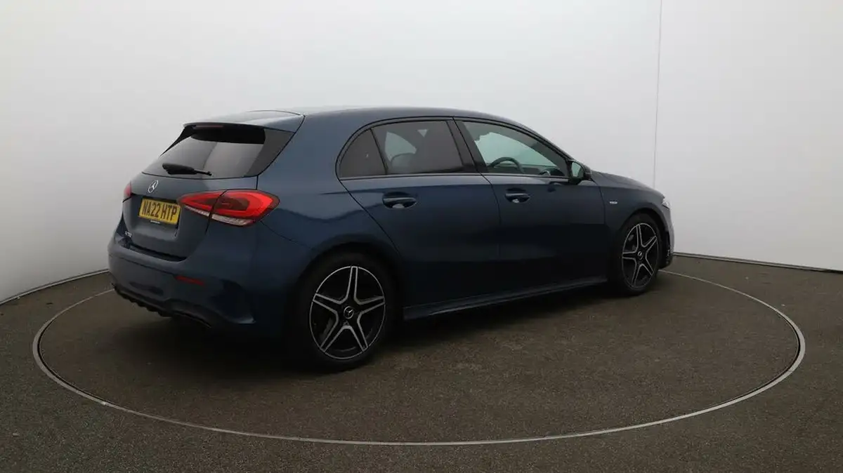 2022-mercedes-benz-a-class-13-a200-amg-line-executive-edition-hatchback-5d-7g-dct-big-52