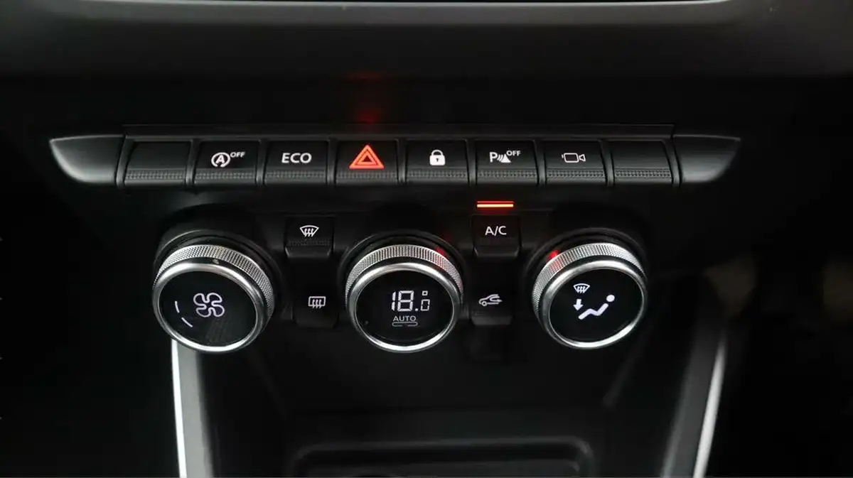2020-dacia-duster-13-tce-prestige-130bhp-ss-big-11