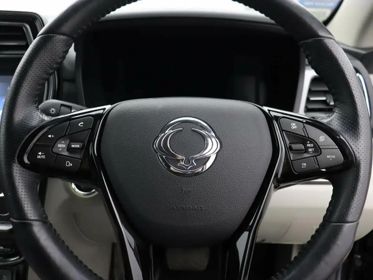 2022-kgm-ssangyong-tivoli-15-ultimate-auto-big-34
