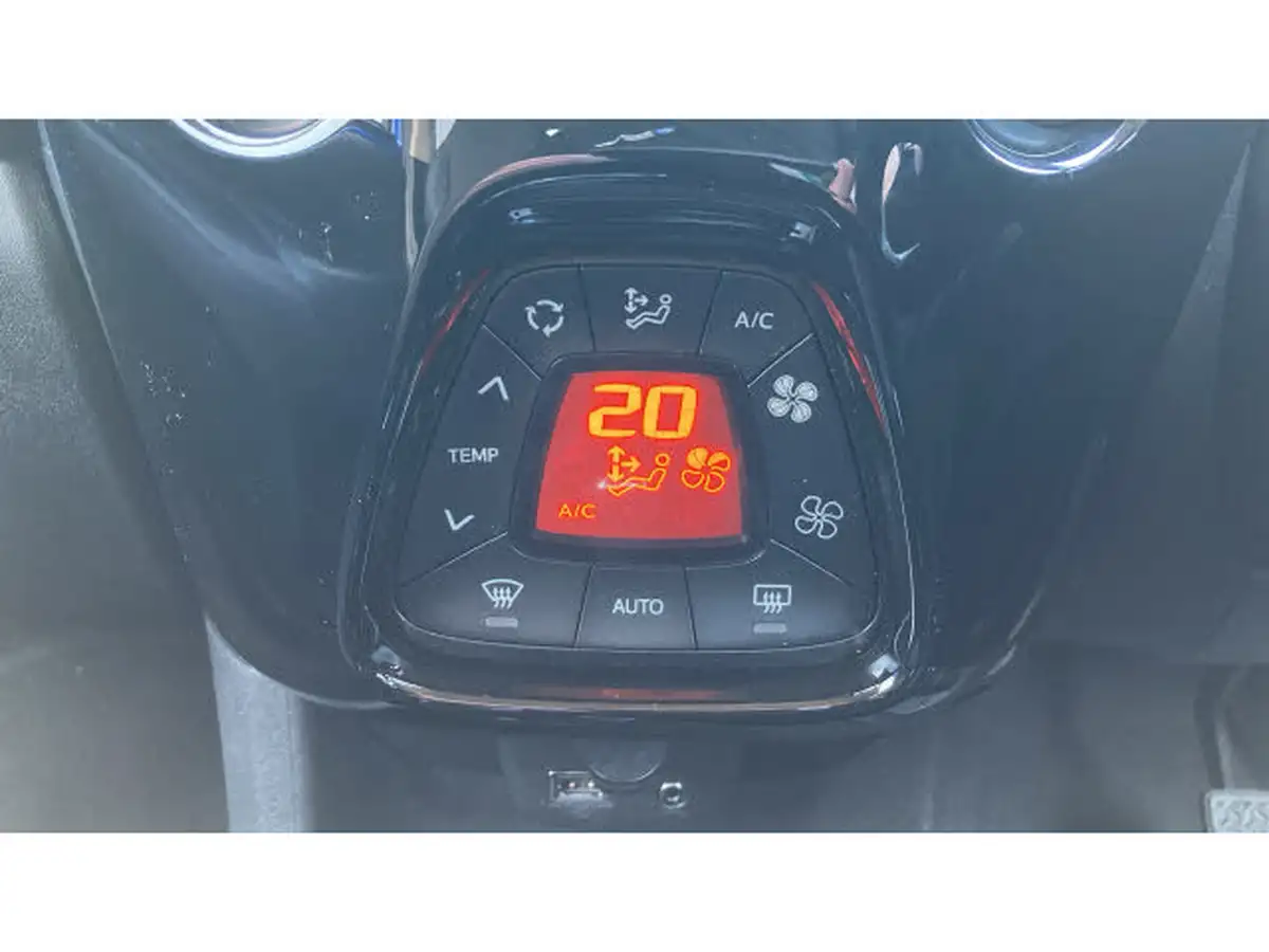 2020-toyota-aygo-10-vvt-i-x-clusiv-blackred-bi-tone-tss-x-shift-big-20