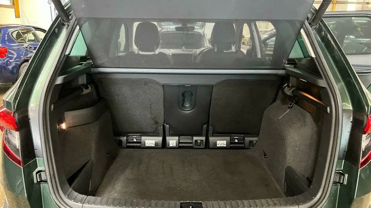 2019-skoda-karoq-16tdi-se-l-dsg-big-11