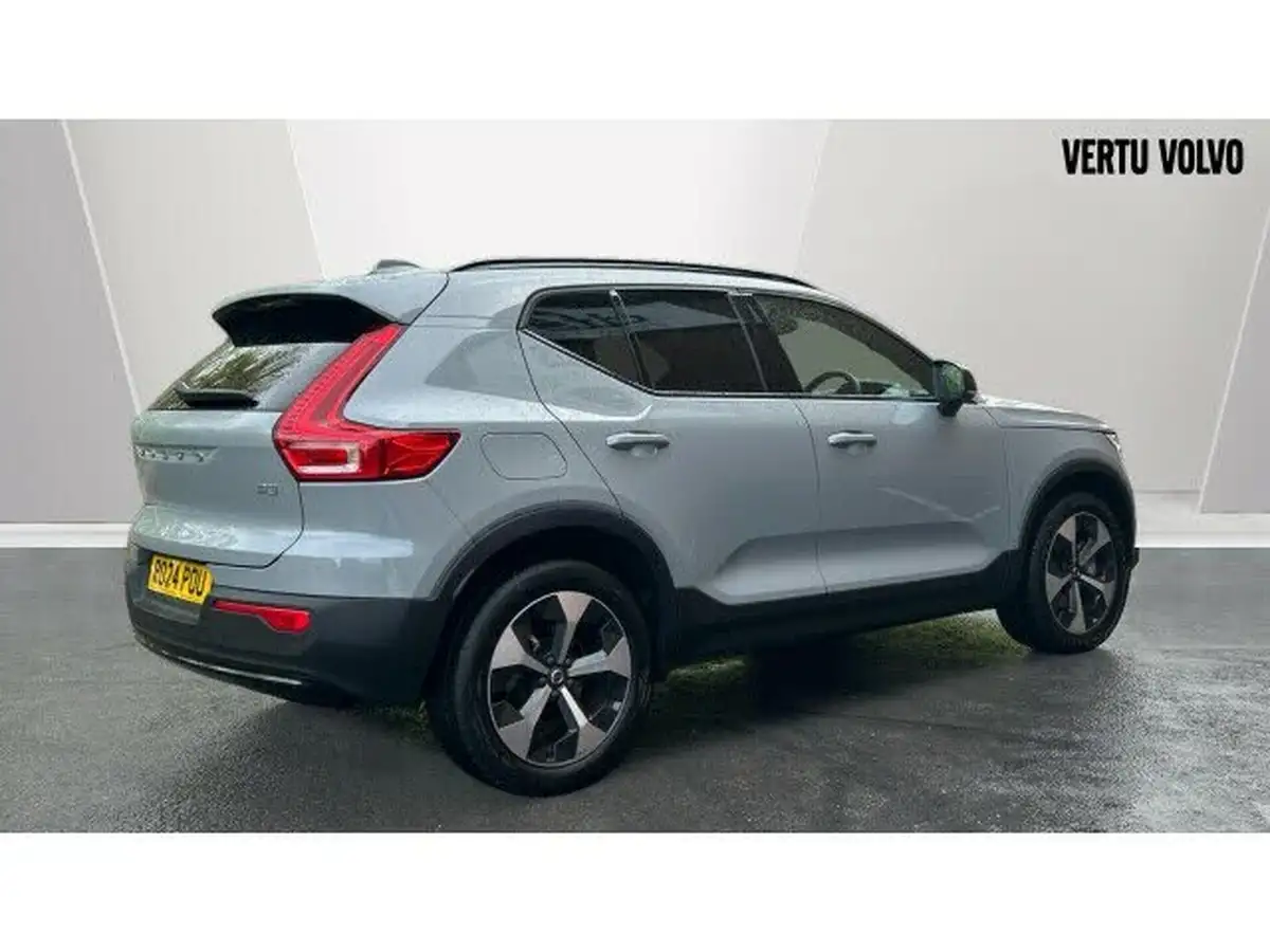 2024-volvo-xc40-20-b3-plus-big-6