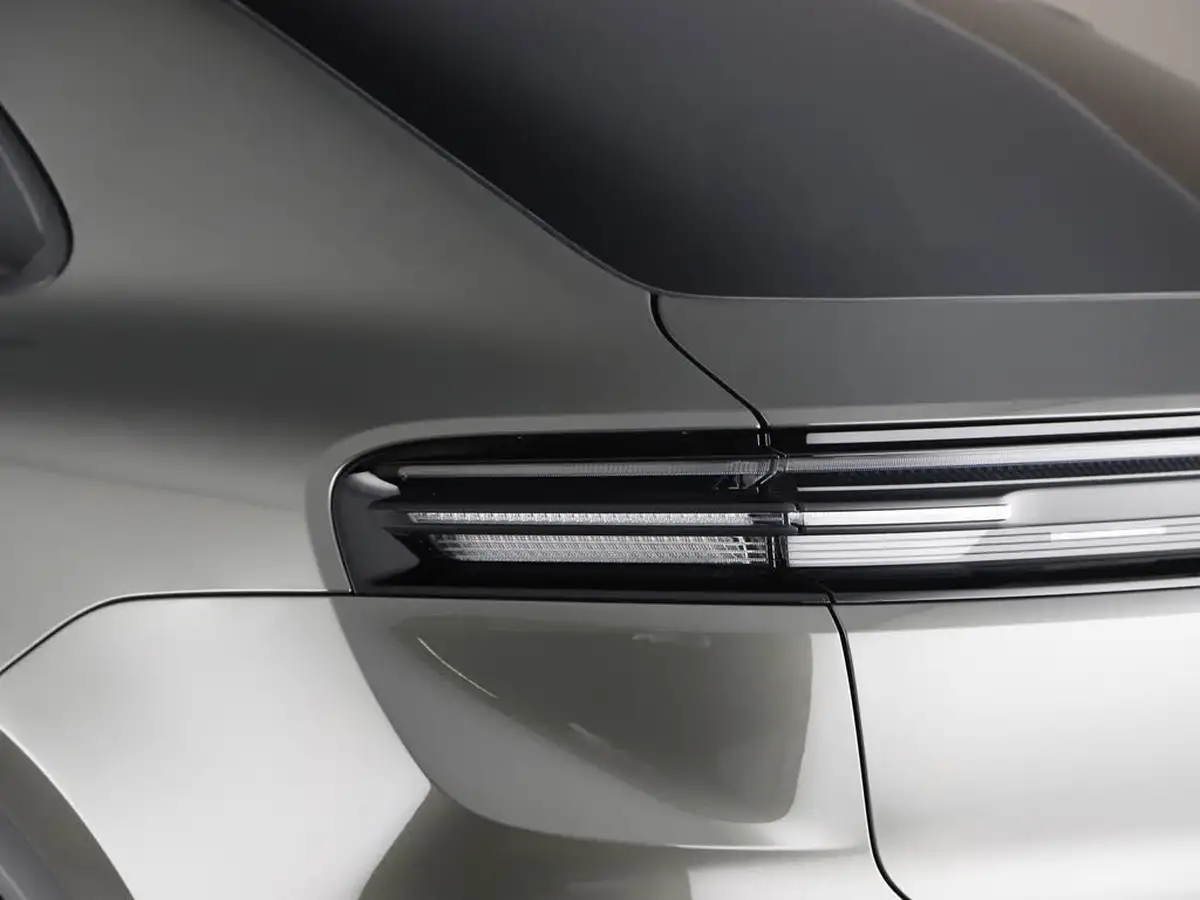 2025-porsche-macan-e-electric-big-45