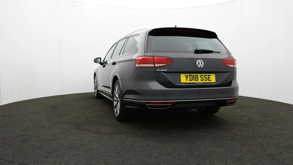 2018-volkswagen-passat-20tdi-r-line-150ps-ss-estate-5d-dsg-big-78