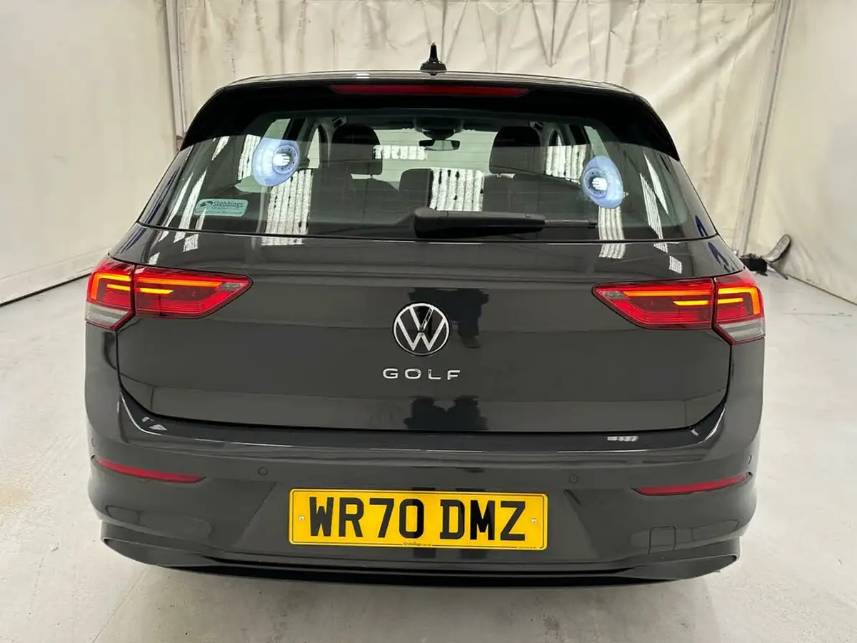2020-volkswagen-golf-20tdi-life-hatchback-big-5