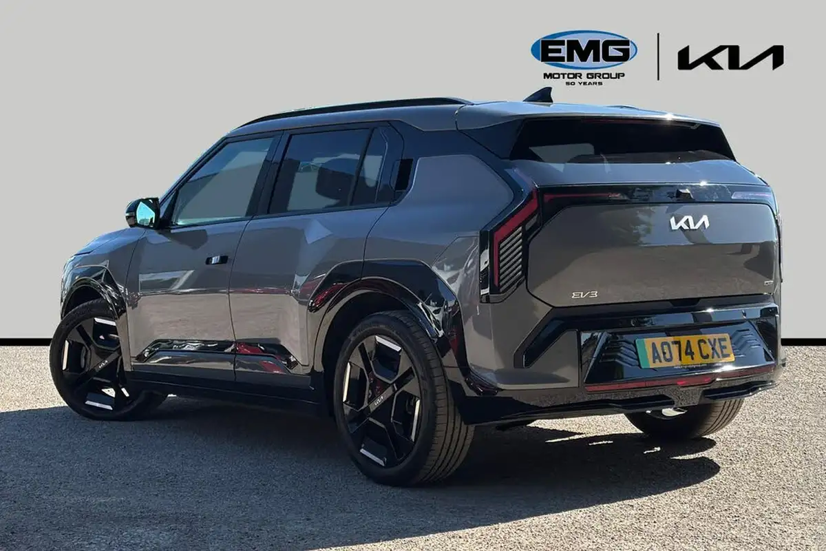 2024-kia-ev3-e-gt-line-s-big-4