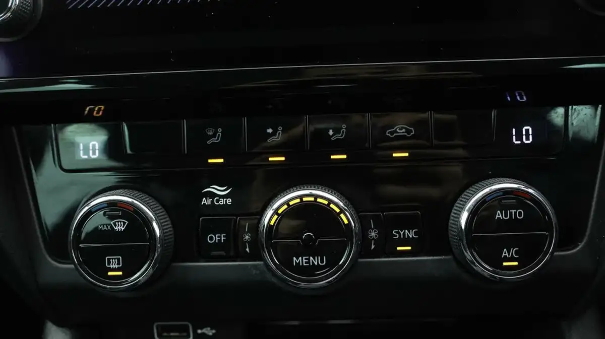 2020-skoda-octavia-15-tsi-se-l-estate-dsg-big-11