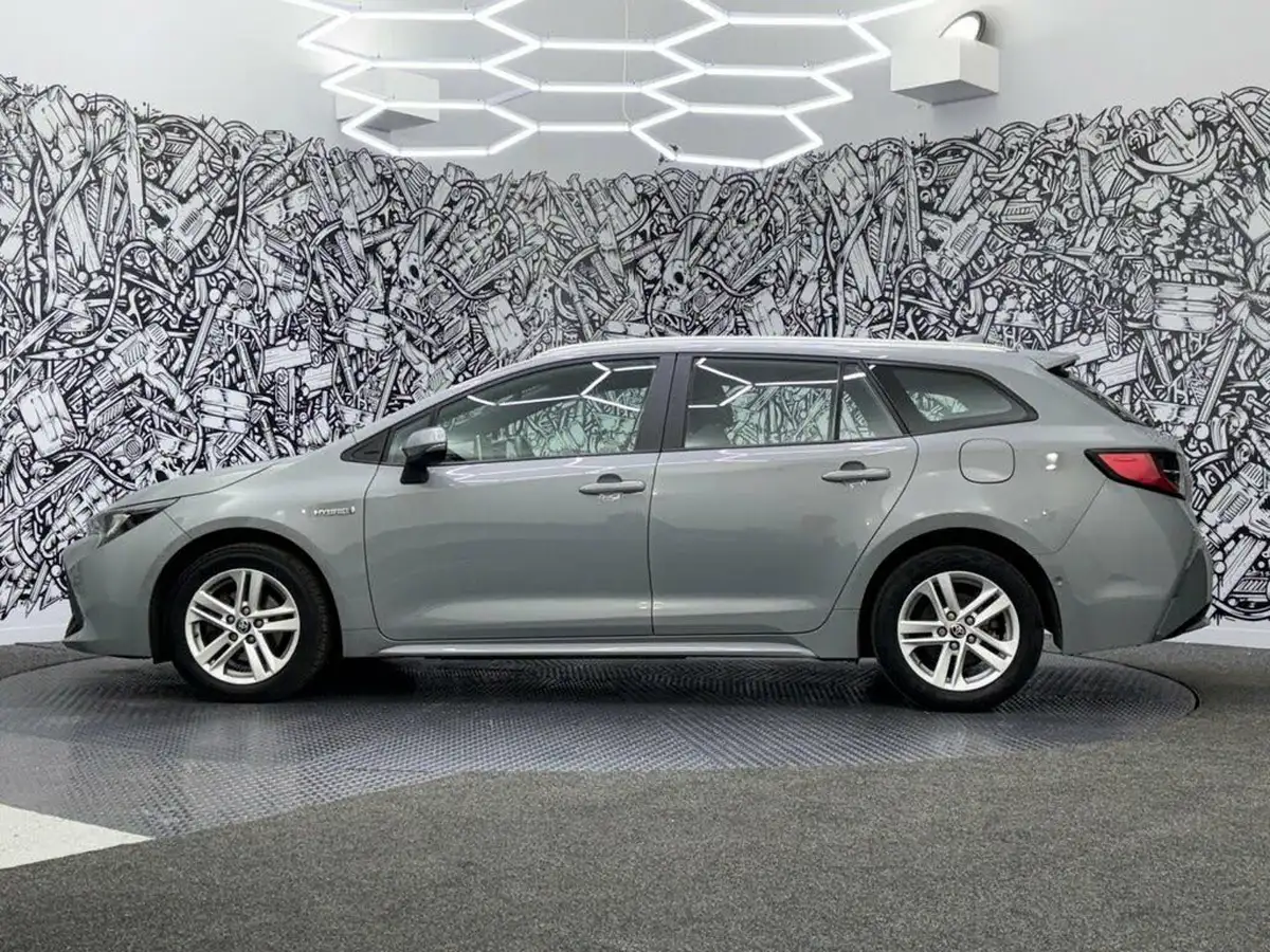 2021-toyota-corolla-18-vvt-i-icon-tech-spare-wheel-touring-sports-5d-big-11