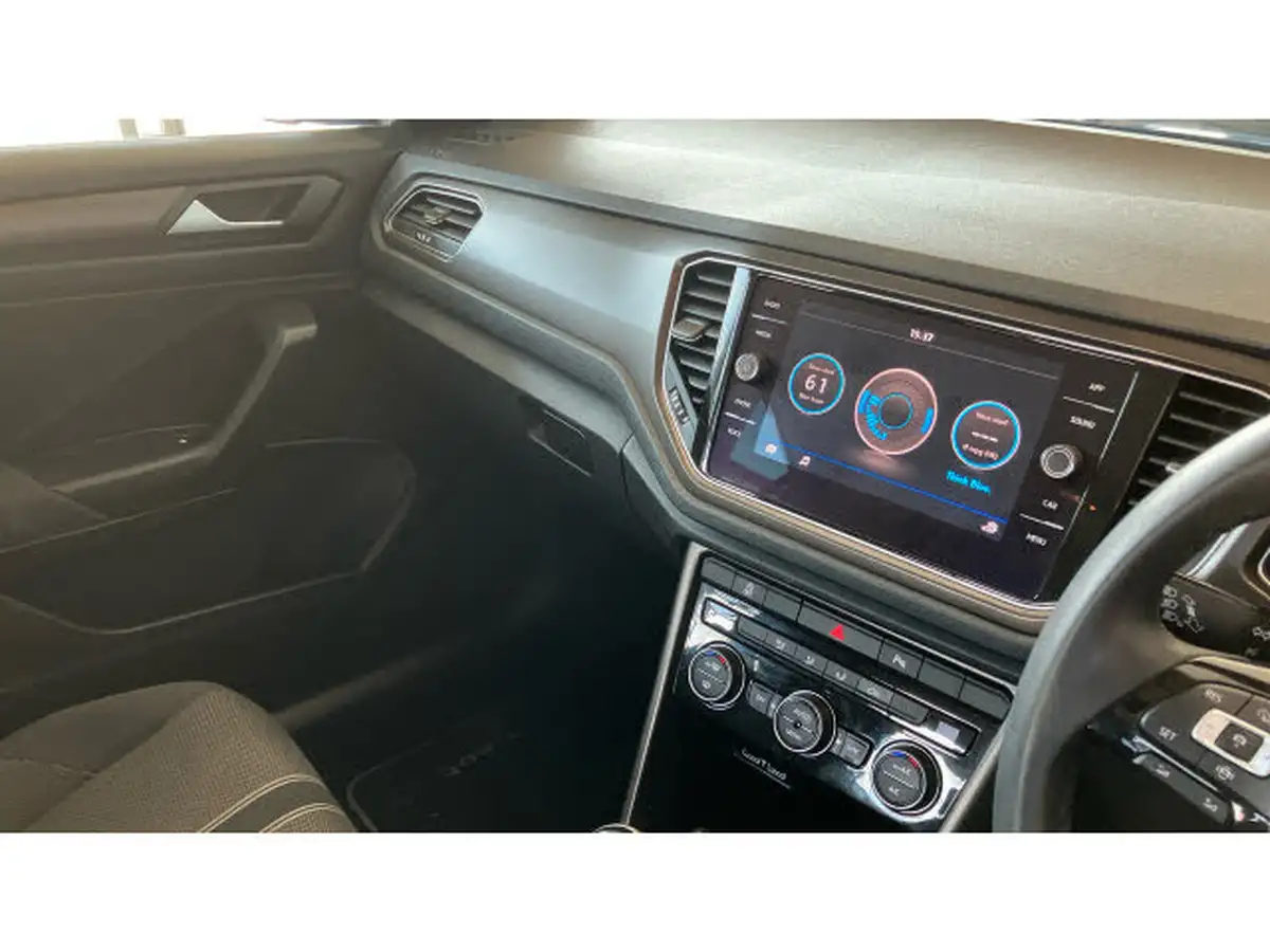2019-volkswagen-t-roc-16tdi-se-big-13