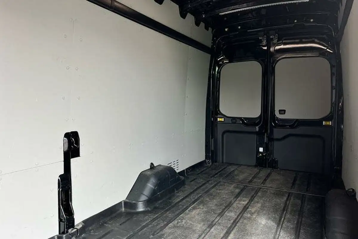 2024-ford-transit-20tdci-350-l4h3-leader-170pseu6d-panel-van-big-3