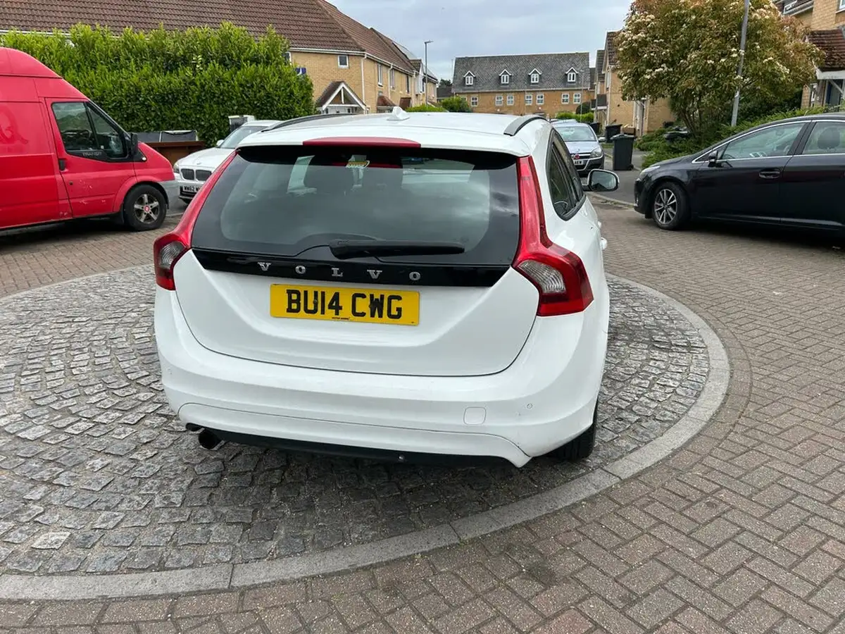 2014-volvo-v60-16td-d2-business-edition-powershift-big-42