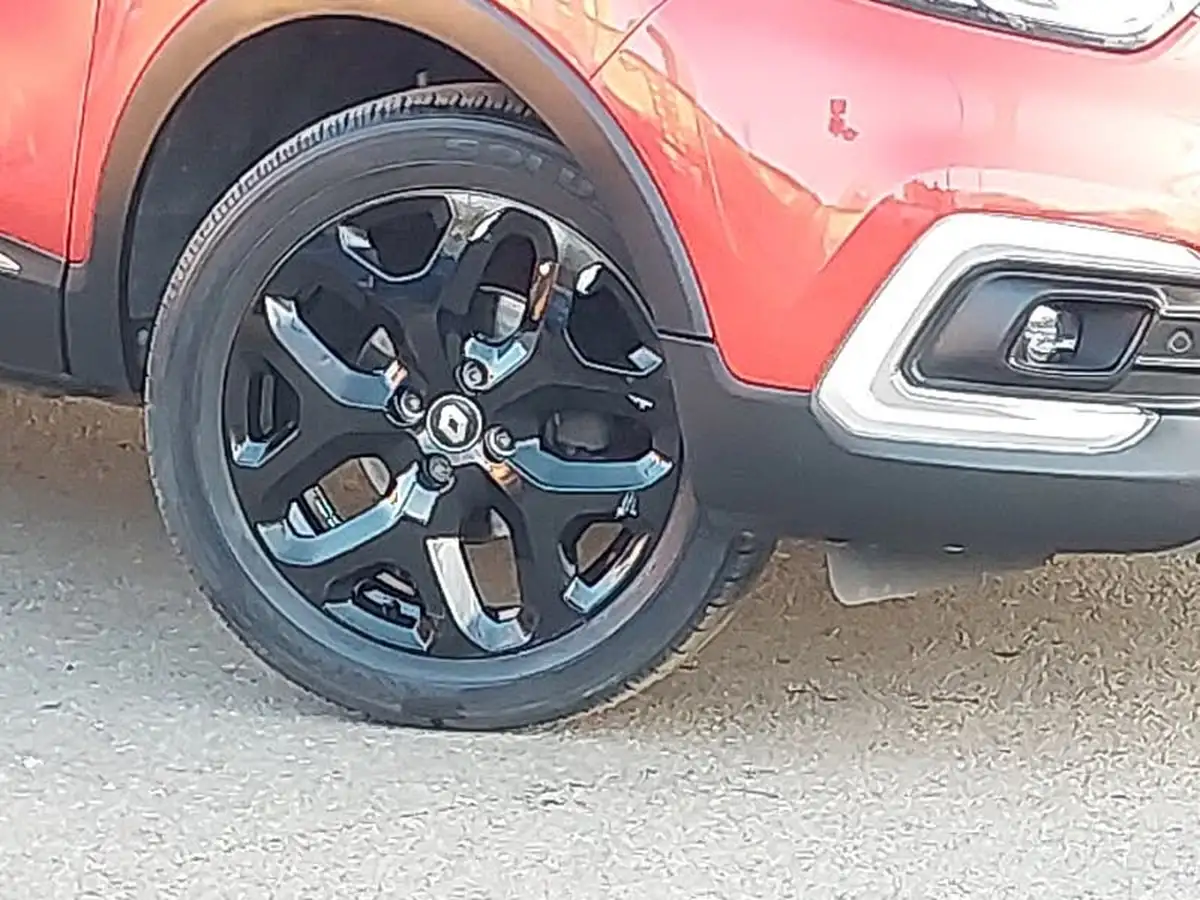 2017-renault-captur-09-tce-signature-x-nav-big-8