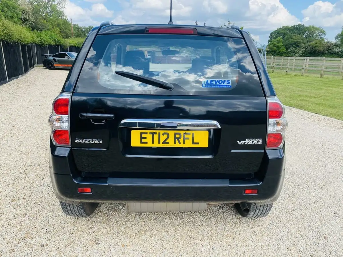 2012-suzuki-grand-vitara-16-sz3-big-3