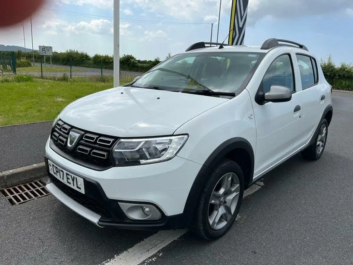 2017-dacia-sandero-stepway-09-tce-ambiance-big-4