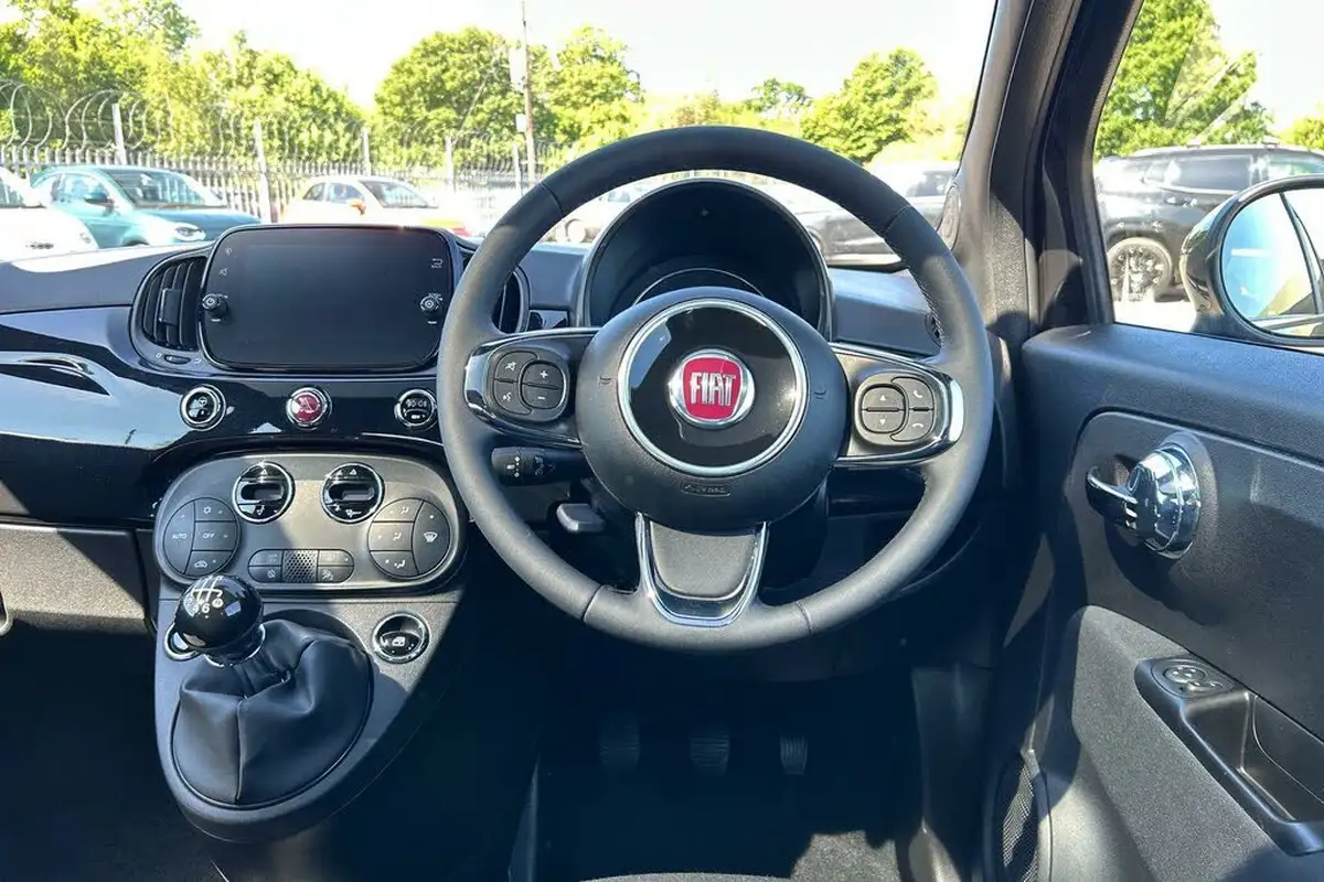 2024-fiat-500-10-top-big-21