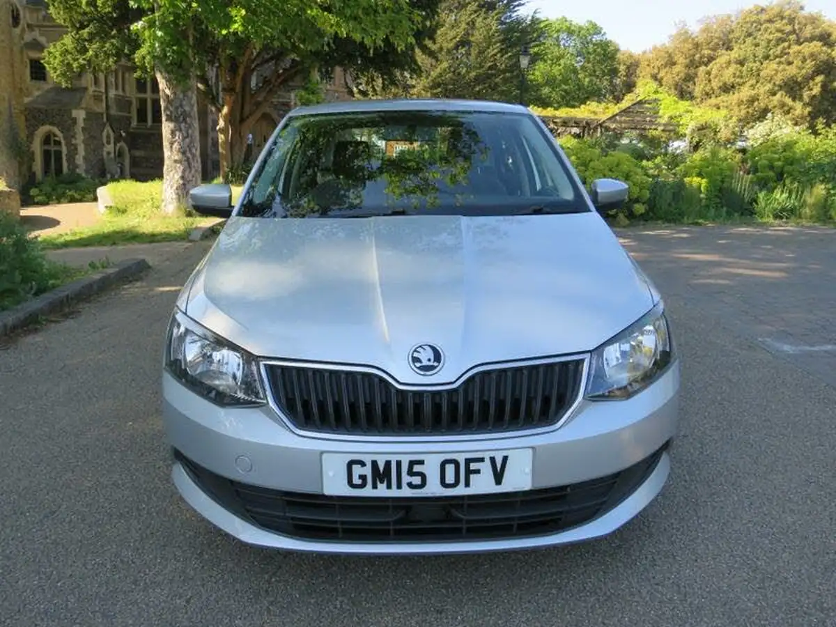 2015-skoda-fabia-14tdi-se-hatchback-dsg-big-1